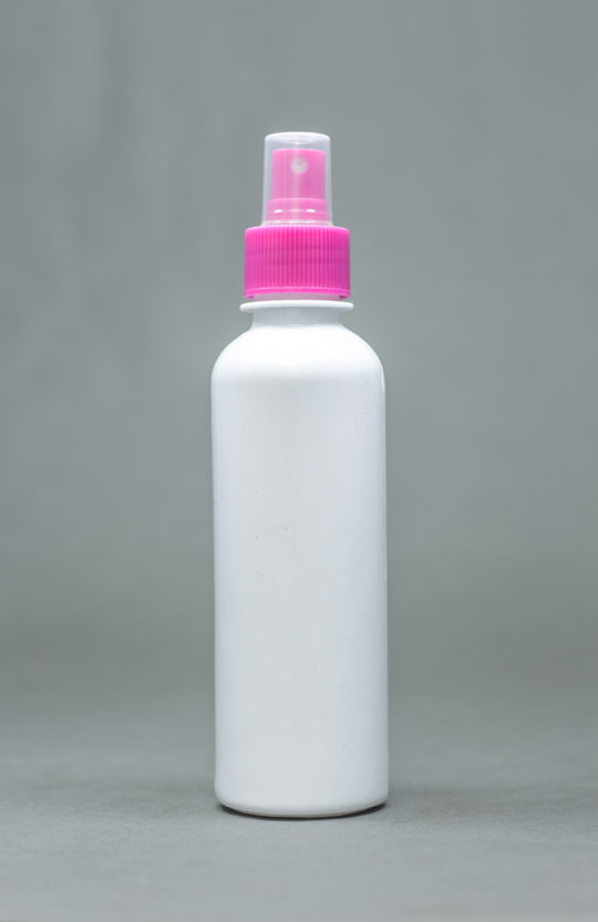 250ml opaque plastic bottle BOLD with spray cap